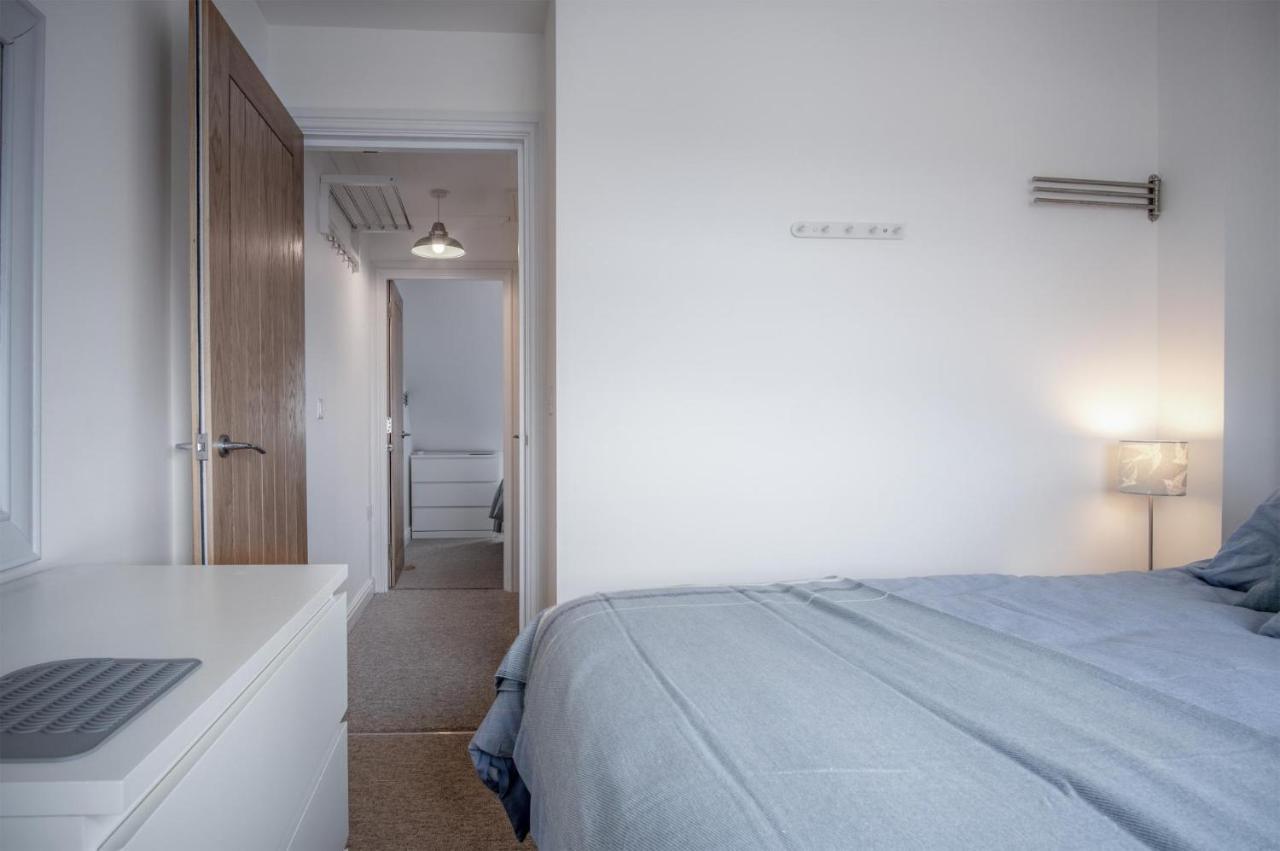 Ramsey Apartment - 2 Bedroom Apartment - Tenby Εξωτερικό φωτογραφία